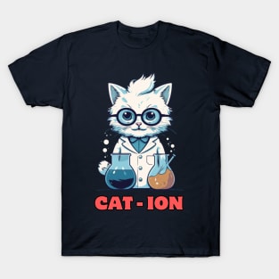 Chemist cat, cation, chemistry, laboratory, gift present ideas T-Shirt